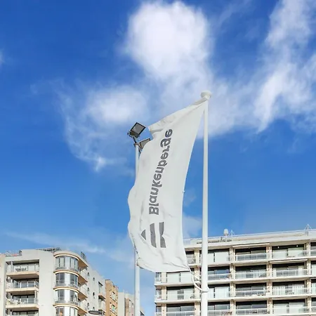 Pretty On The Casino Daire *