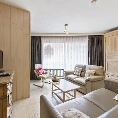 Pretty On The Casino Apartman *